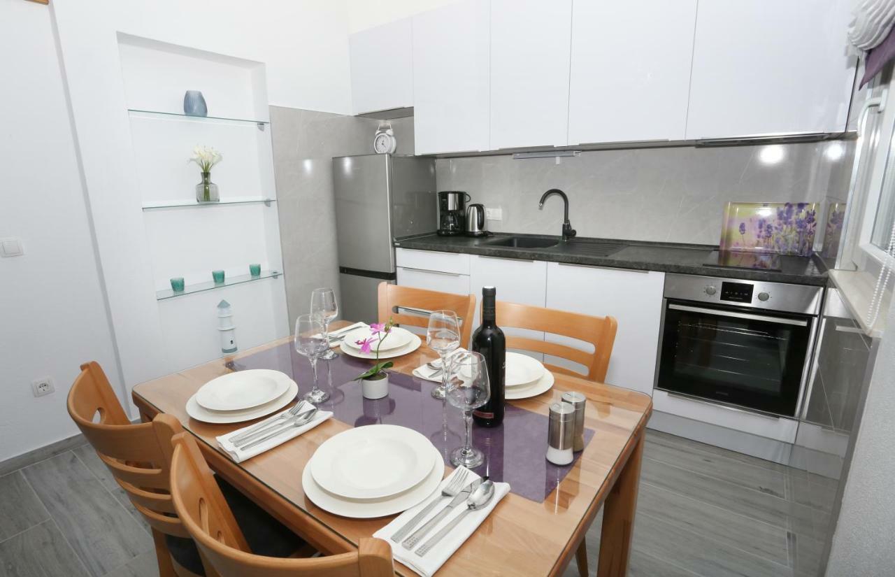 Apartman Kristian Trogir Exterior foto