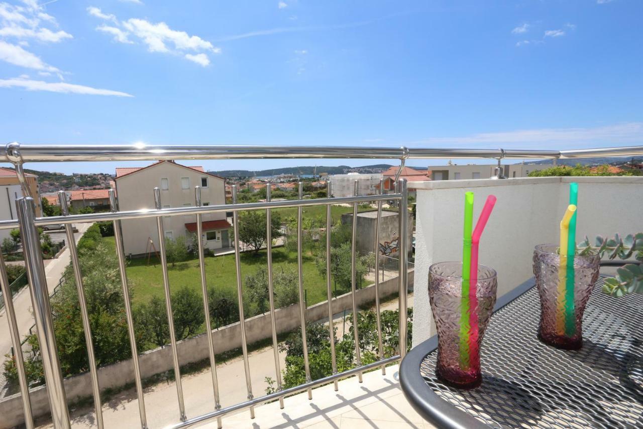 Apartman Kristian Trogir Exterior foto