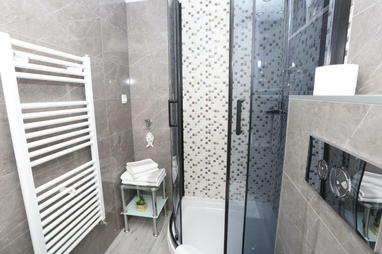 Apartman Kristian Trogir Exterior foto
